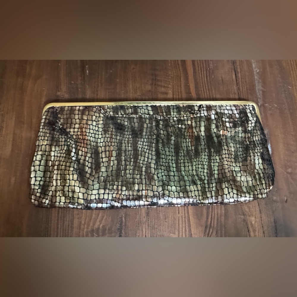 HOBO Clutch - Picture 2 of 3